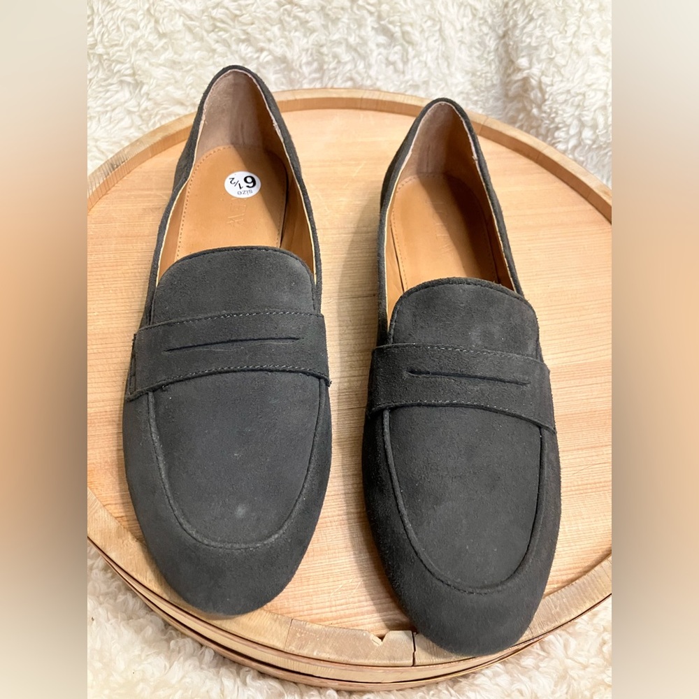 J. Crew Black Suede Leather Penny Loafers Flat Slip-on Size 6.5 - Picture 2 of 10